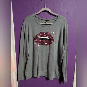 14. NWT $60 Torrid Sleep Grey Hungry Lips Heart Graphic Sweatshirt 1X 14 16